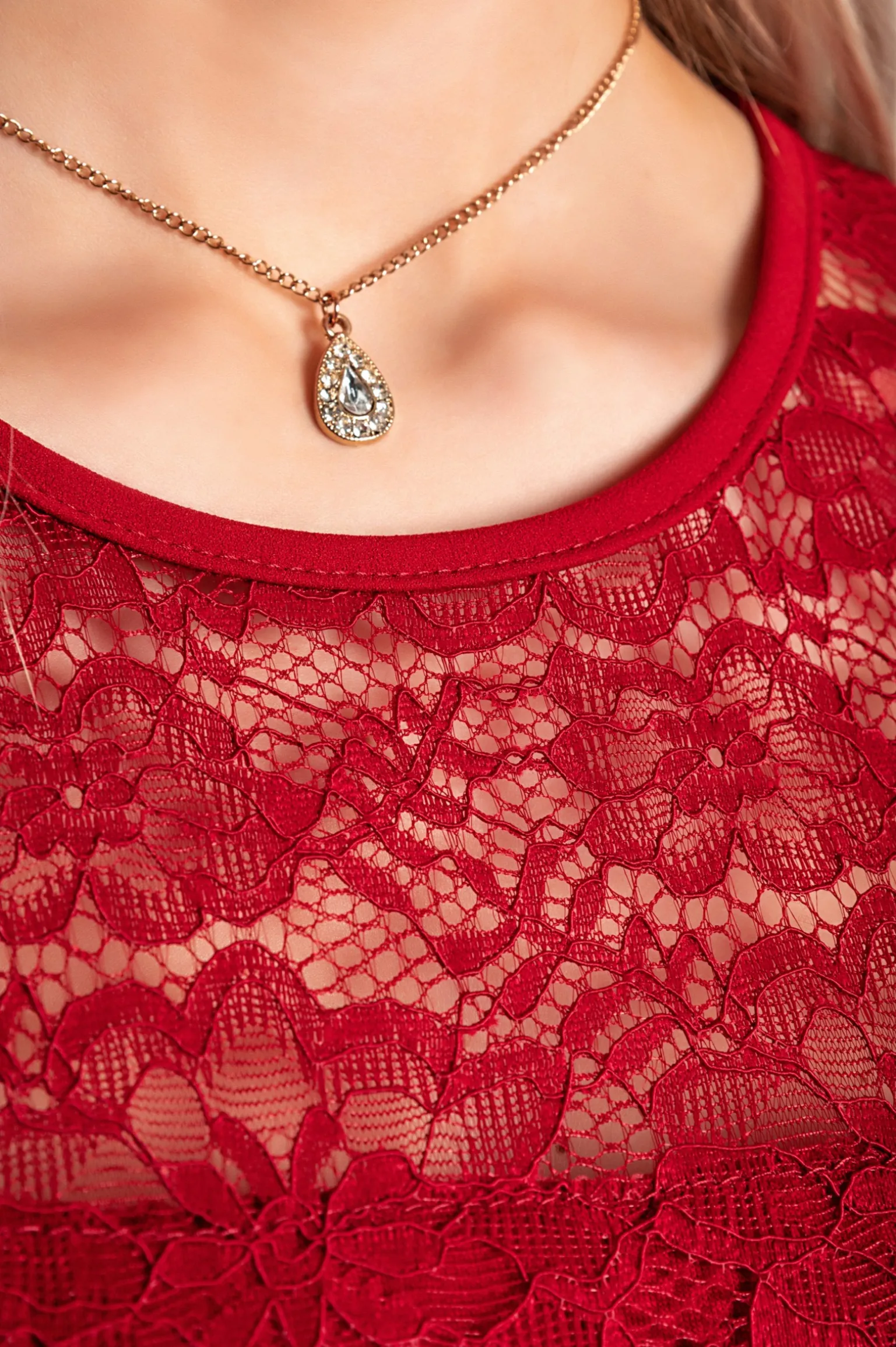 Abito elegante con pizzo Bianca, bordeaux