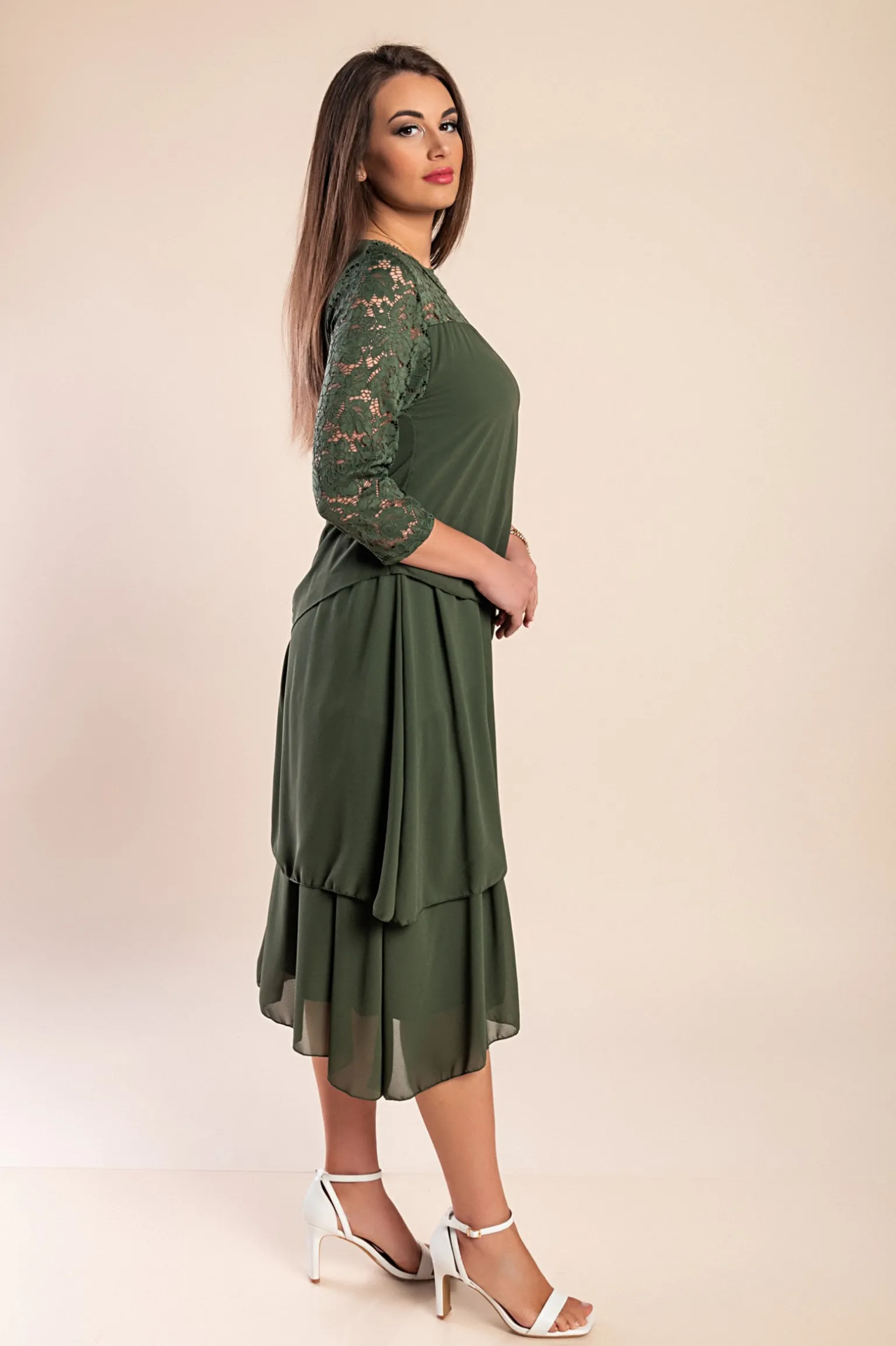 Abito elegante con pizzo, oliva