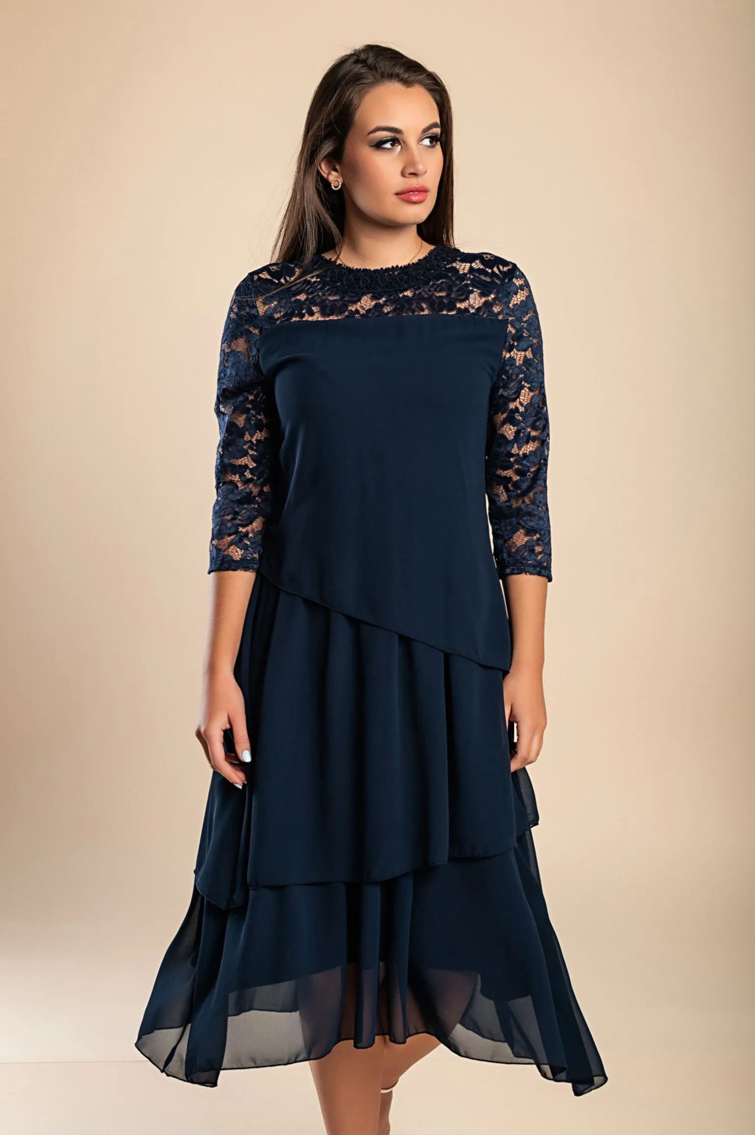 Abito elegante con pizzo, blu scuro