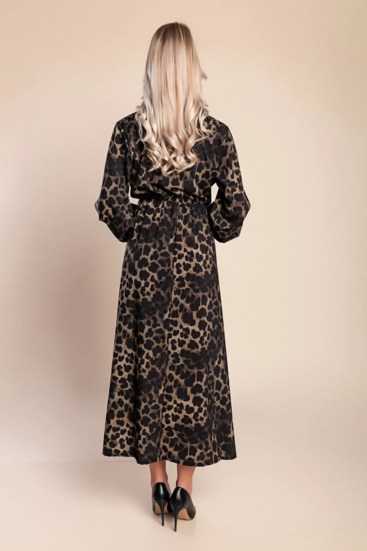 Abito lungo con stampa leopardata, verde oliva