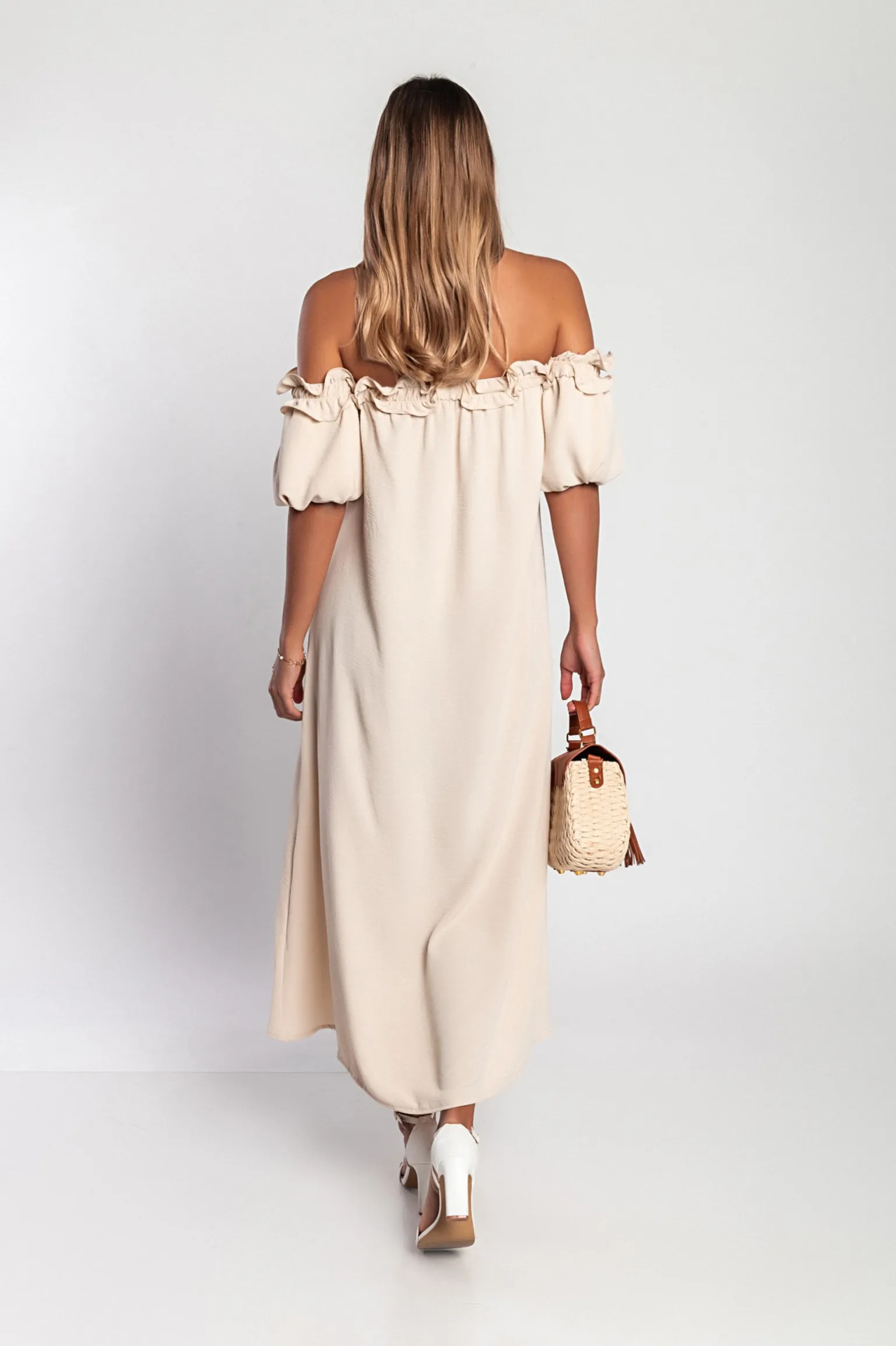 Abito lungo con volant, beige
