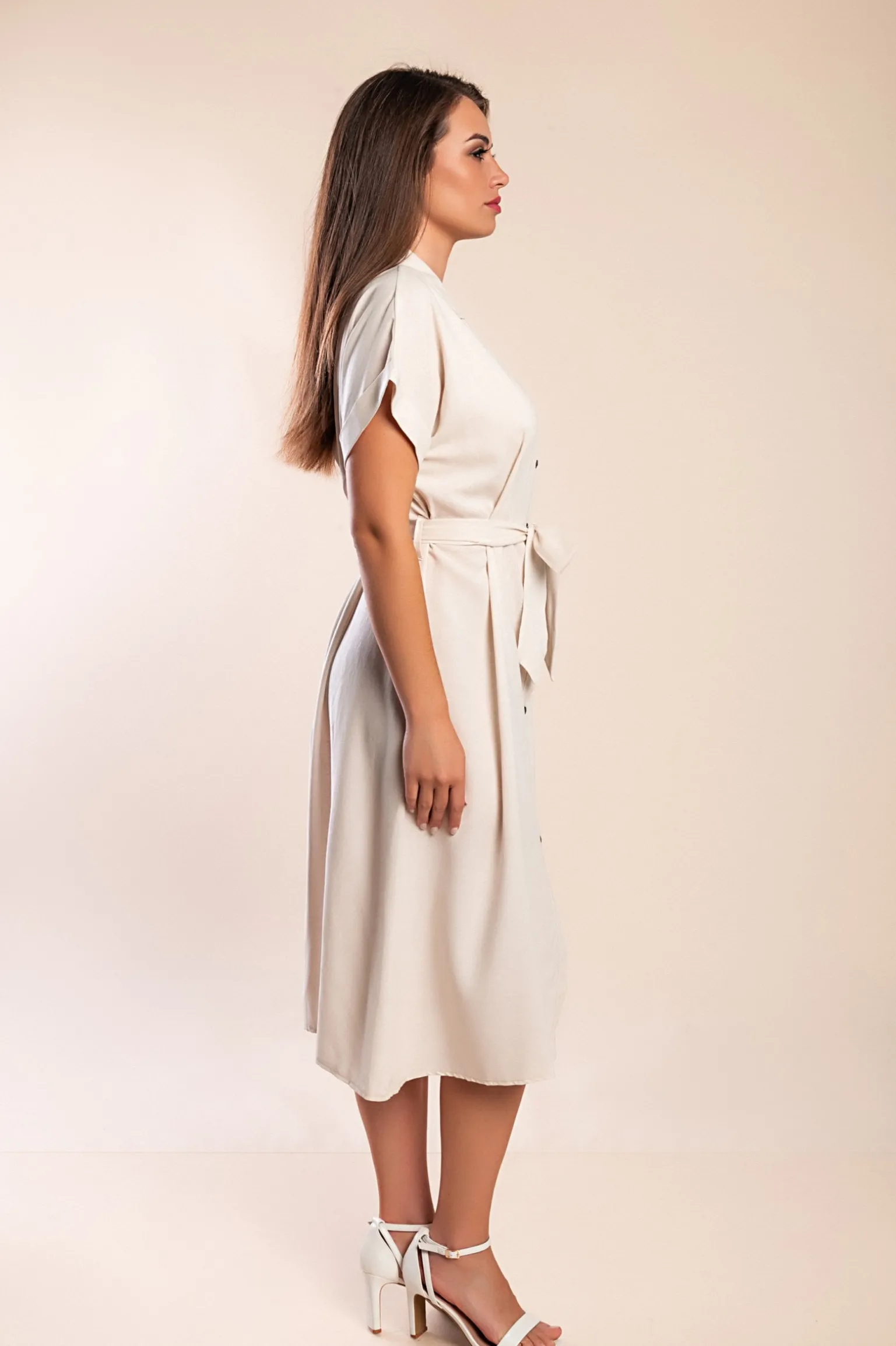 Abito midi in lino con bottoni, beige