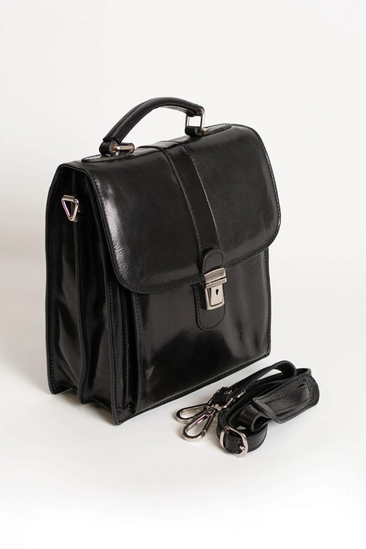 Borsa in pelle naturale Afrodita, nera