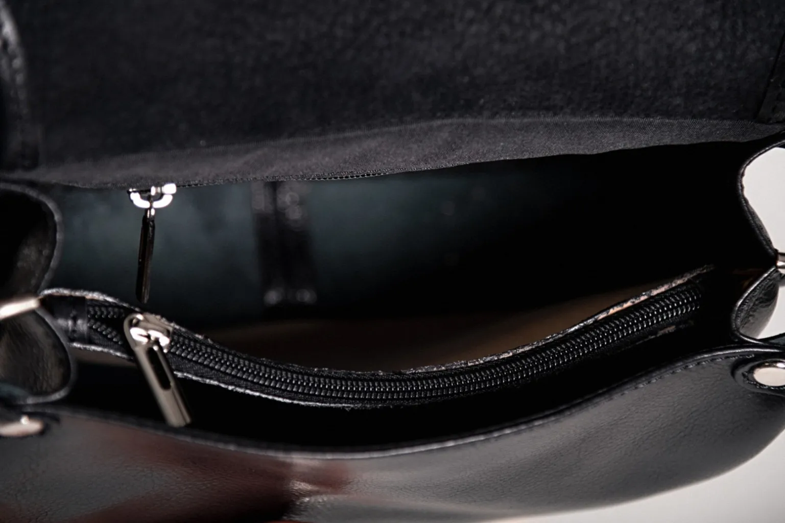 Borsa in pelle naturale Nova, nera