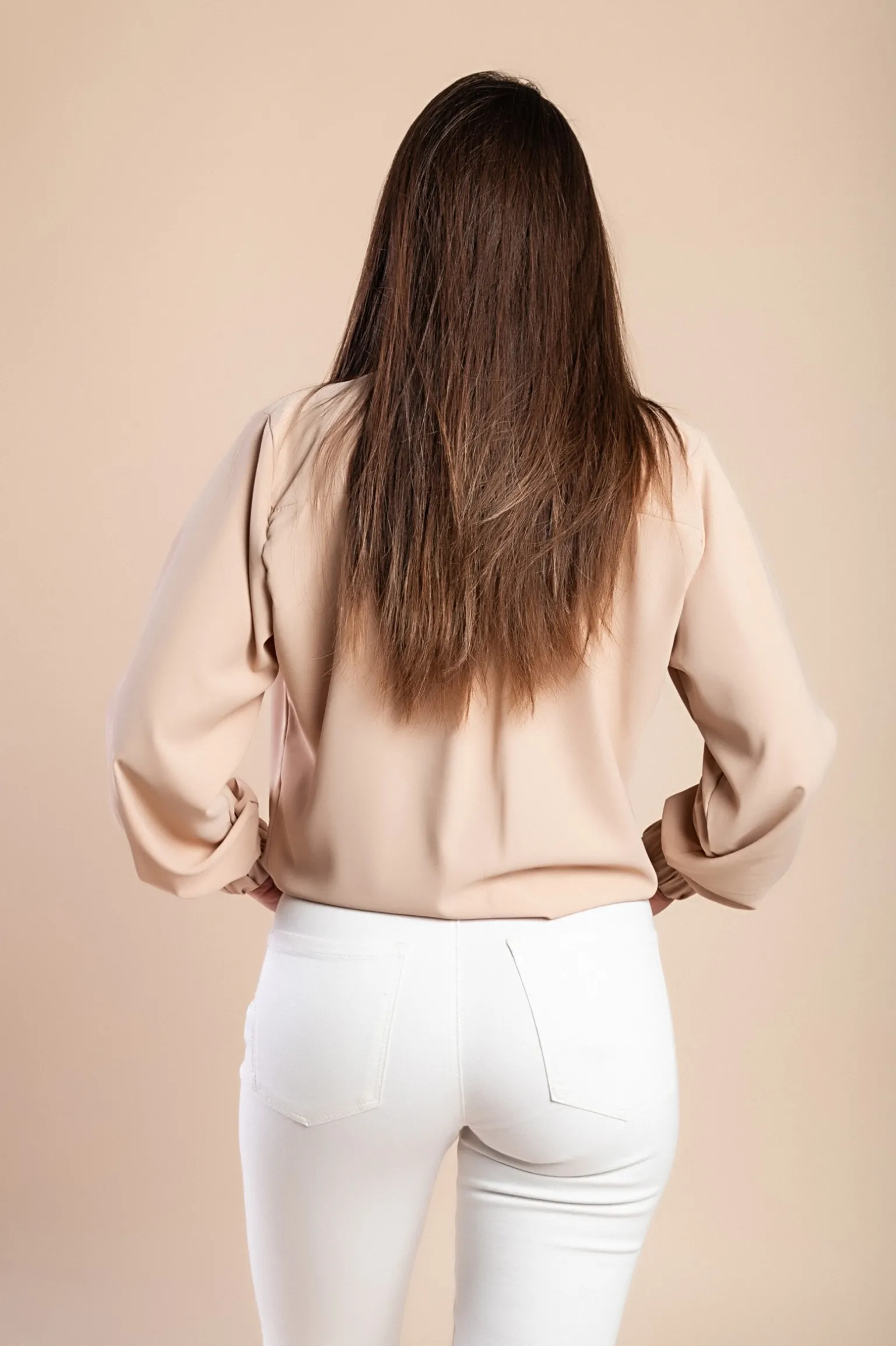 Camicia elegante con scollo rotondo, color kaki