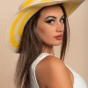 Cappello alla moda con stampa a righe, giallo