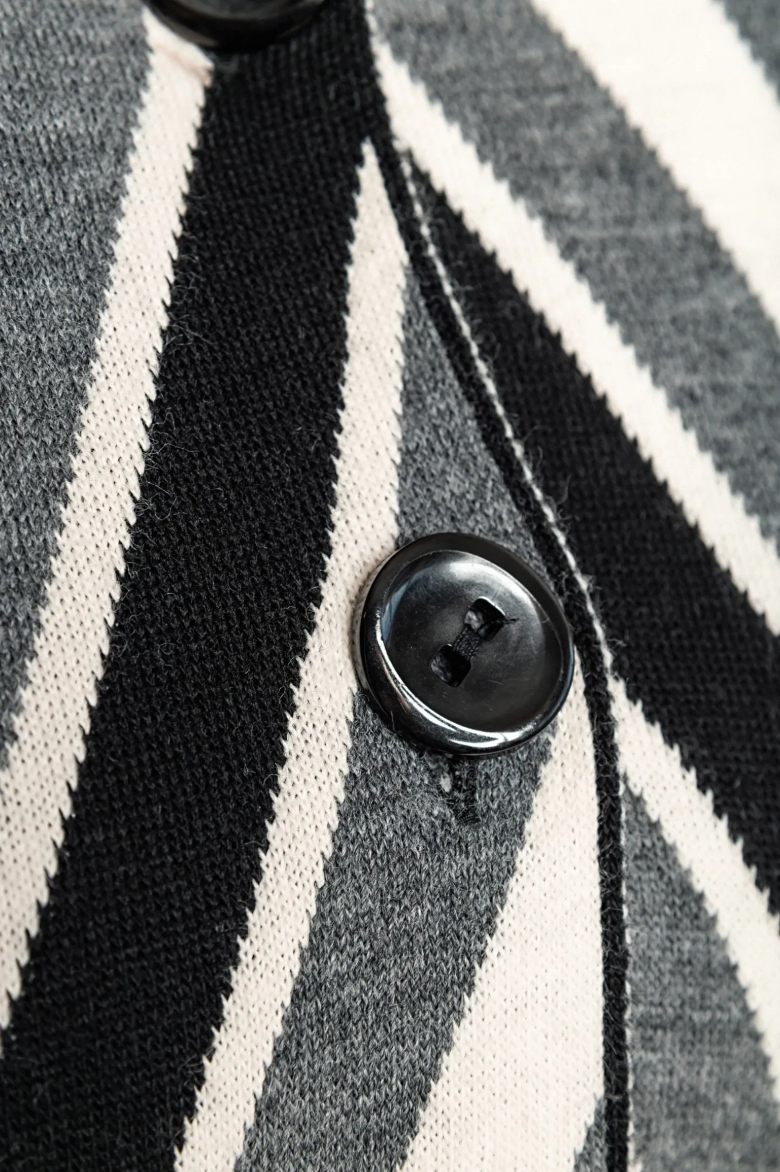 Cardigan in maglia stampata, colore grigio/nero/bianco