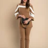 Competo elegante top con maniche a campana e pantaloni, cammello
