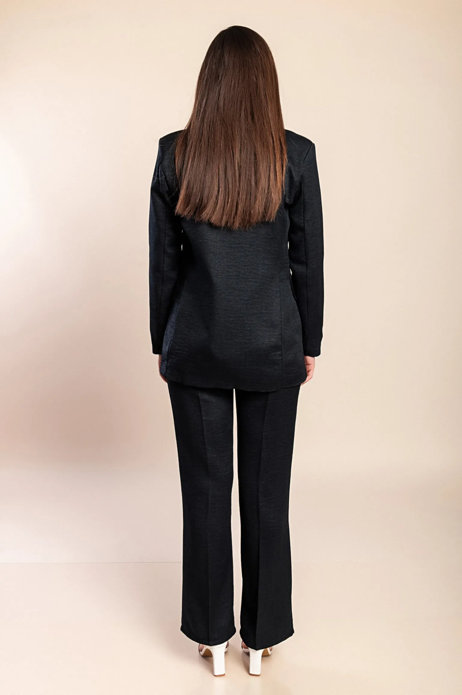 Completo elegante blazer e pantaloni, nero