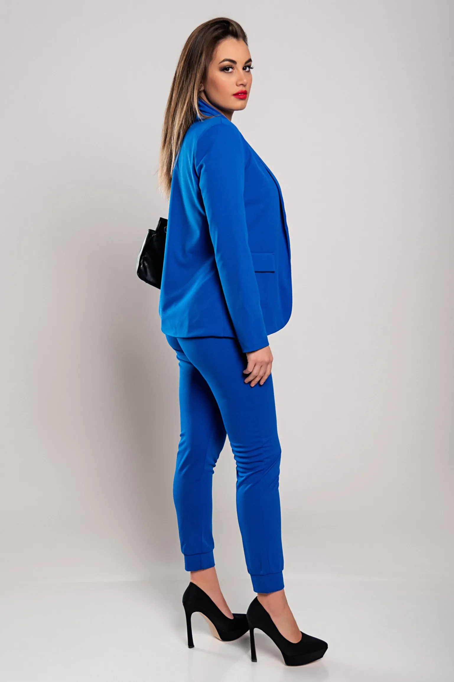 Completo monocromatico elegante pantalone e blazer Estrena, blu
