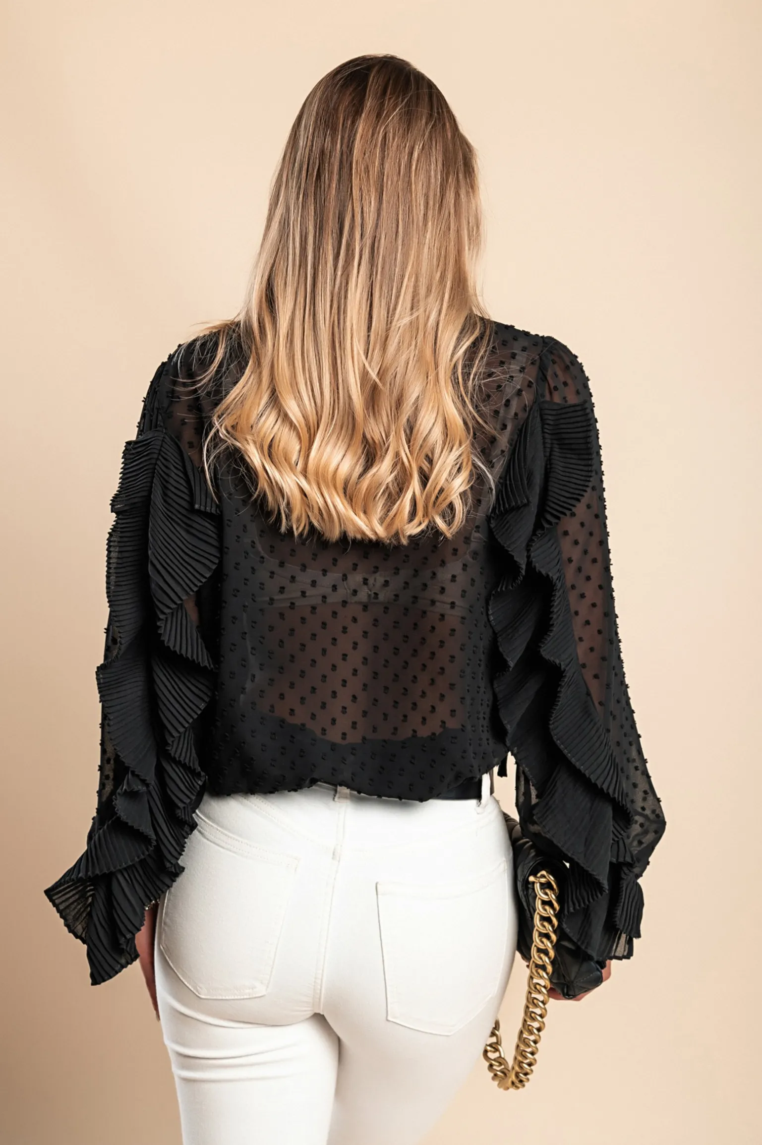 Elegante blusa in tessuto trasparente con balze Vendella, nera