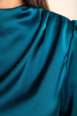 Elegante camicetta con collo alto, petrolio