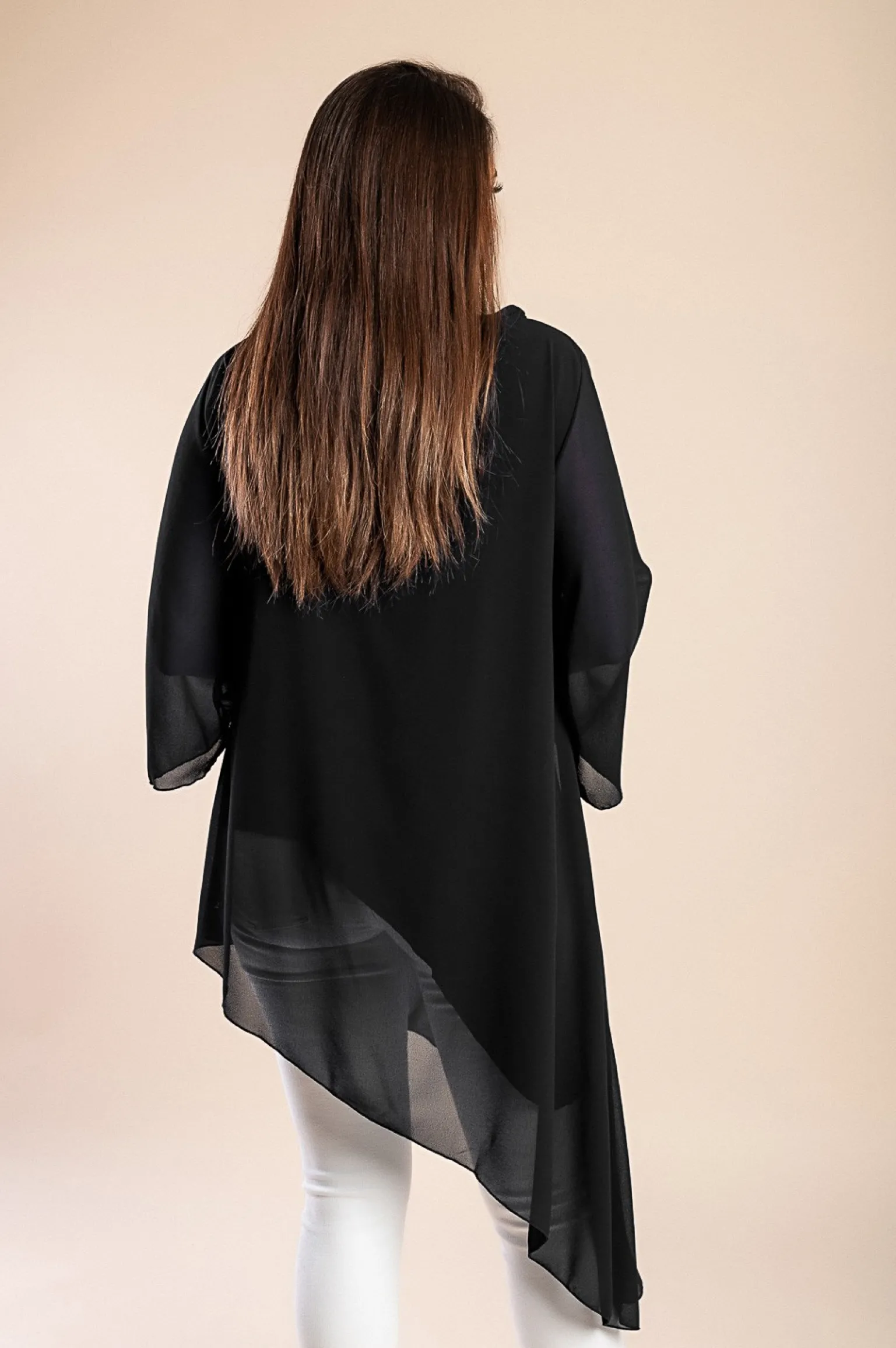 Elegante tunica traslucida con fiocco decorativo Ginette, nera