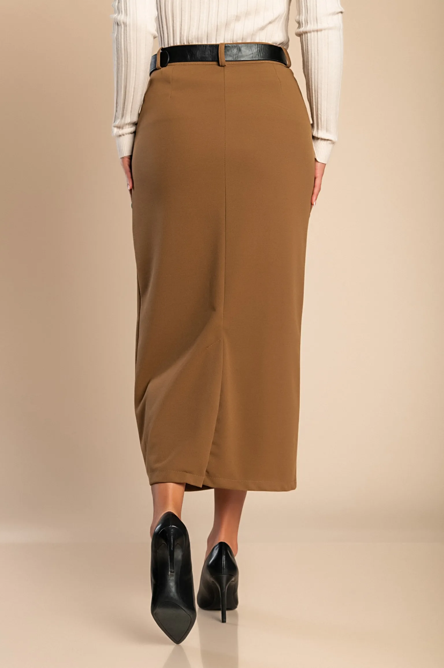 Gonna midi elegante, cammello