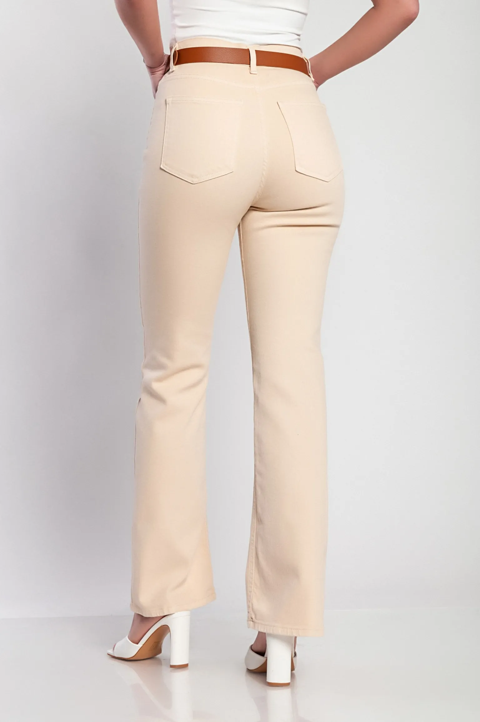 Jeans a zampa d'elefante, beige