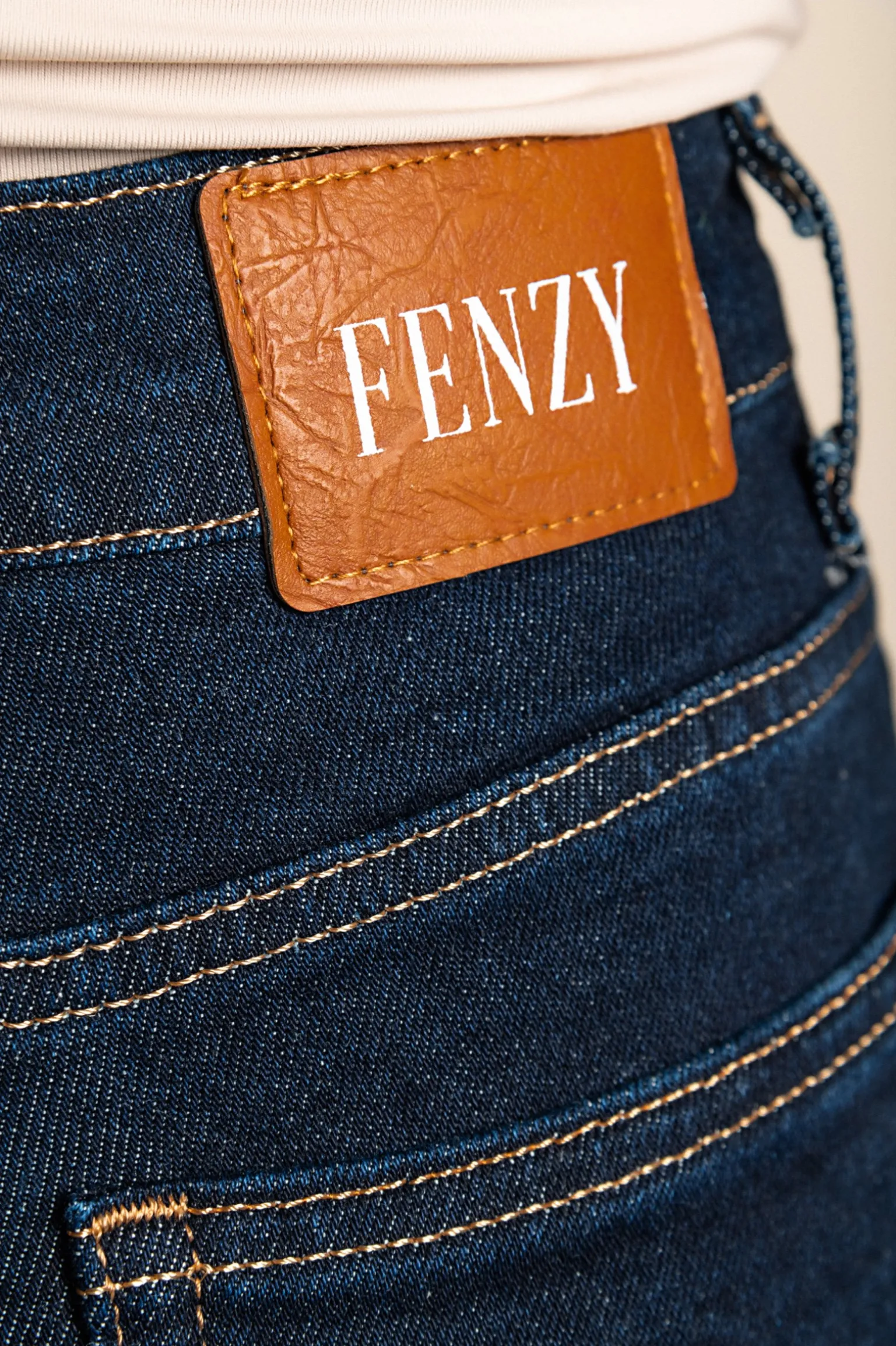 Jeans a zampa d'elefante, blu scuro