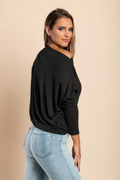 MAGLIETTA OVERSIZE CON SCOLLO A BARCA E MANICHE AMPIE DANICA, NERO