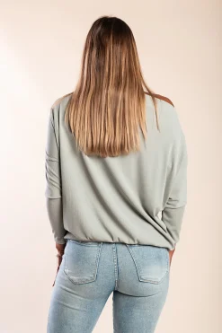 MAGLIETTA OVERSIZE CON SCOLLO A BARCA E MANICHE AMPIE DANICA, GRIGIO