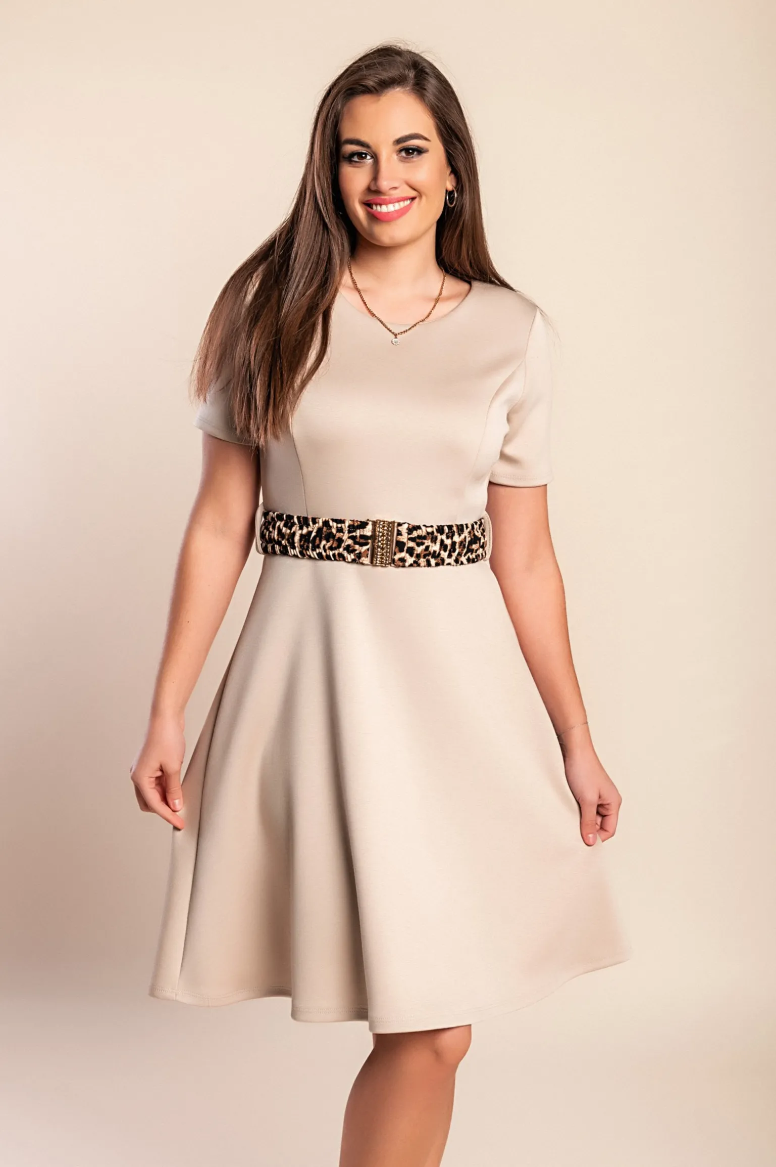 Mini abito con cintura, beige