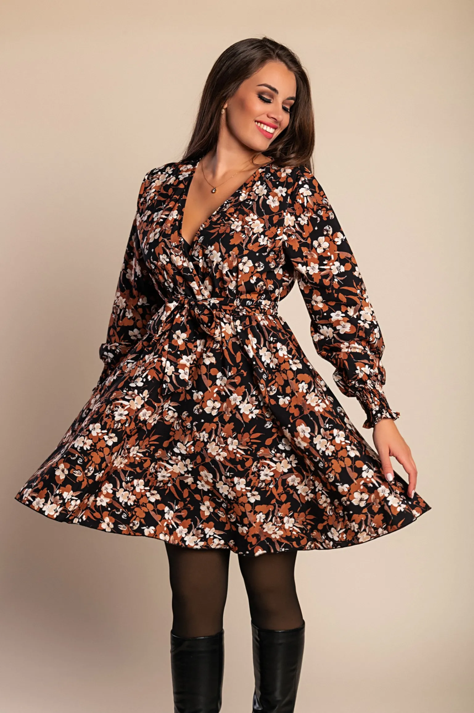 Mini abito con stampa, marrone