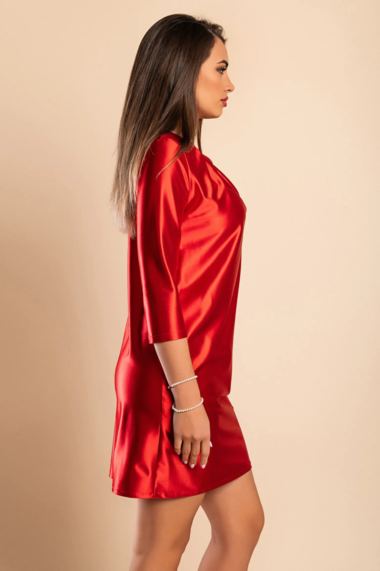 Mini abito elegante in simil raso, rosso