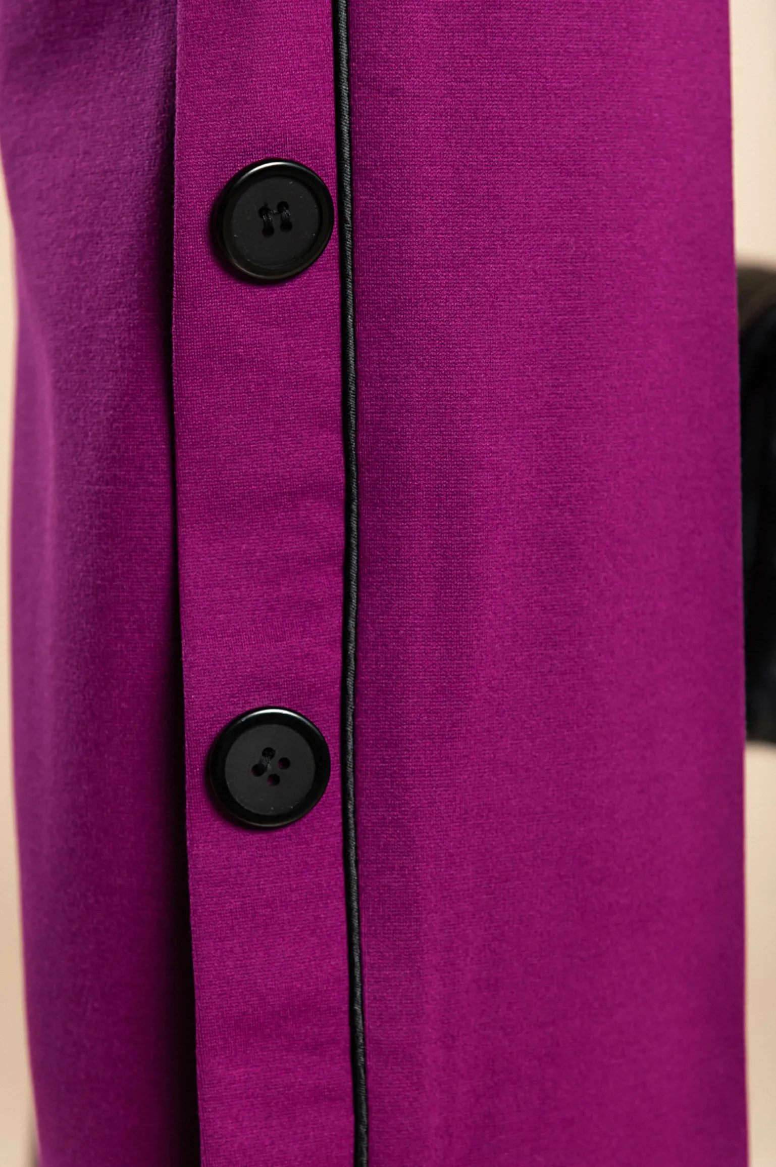 Pantalone elegante con bottoni, fucsia