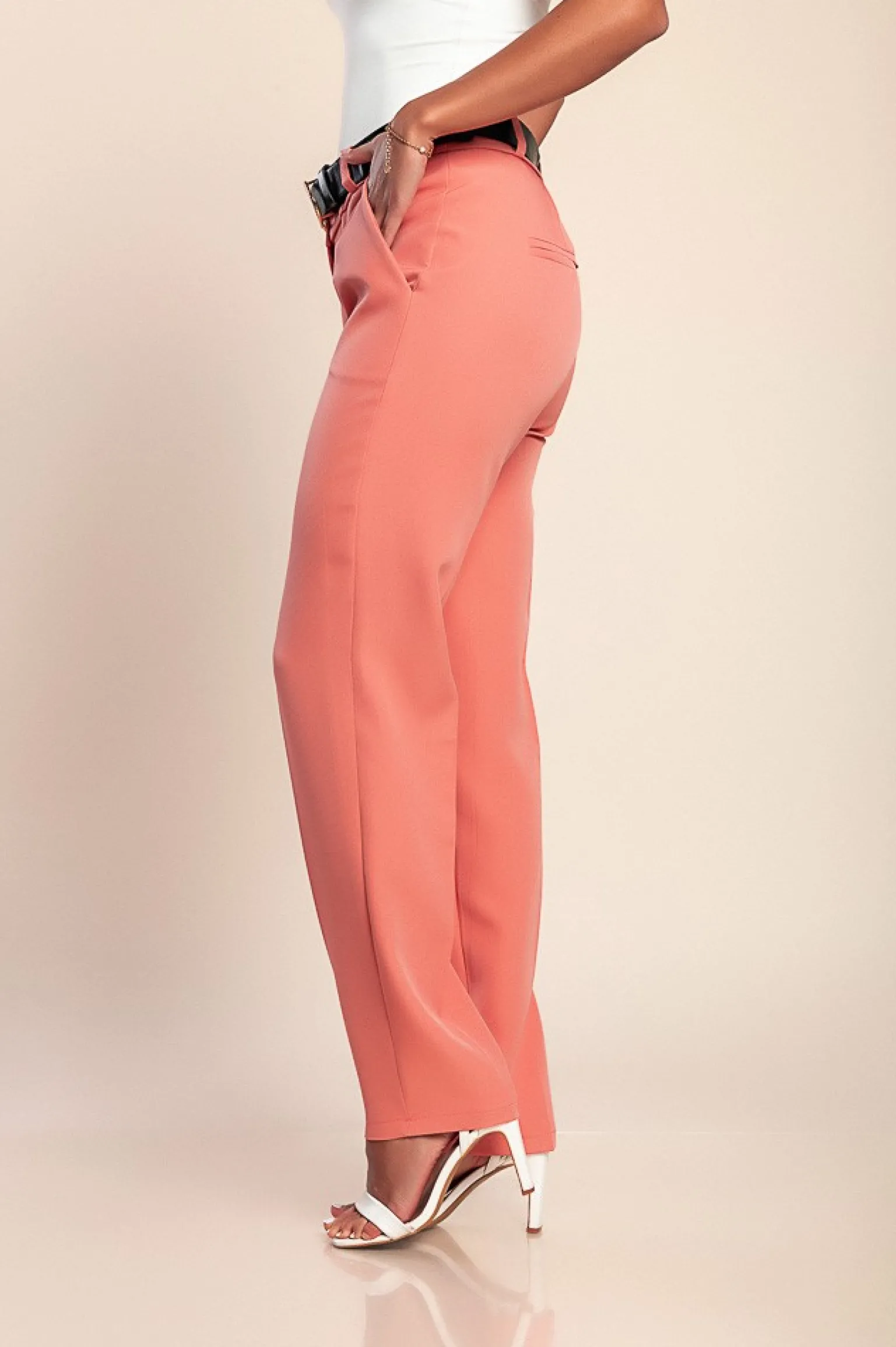 Pantalone lungo elegante con gamba dritta Tordina, salmone