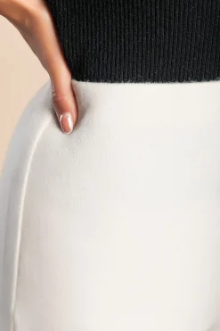 Pantaloni lunghi eleganti, bianchi