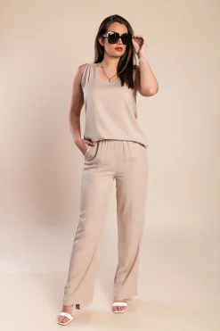 Set con dettagli all'uncinetto, beige