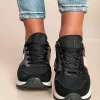 Sneakers alla moda, colore nero