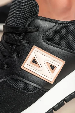 Sneakers alla moda, colore nero