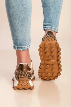 Sneakers alla moda, leopardate