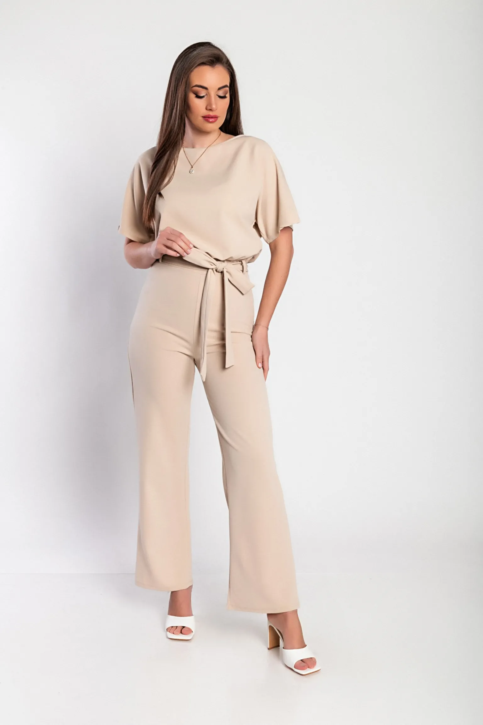 Tuta fashion con pantaloni lunghi ampi e maniche corte Nelia, albicocca